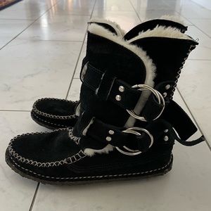 Quoddy ring boots black suede shearling size 8